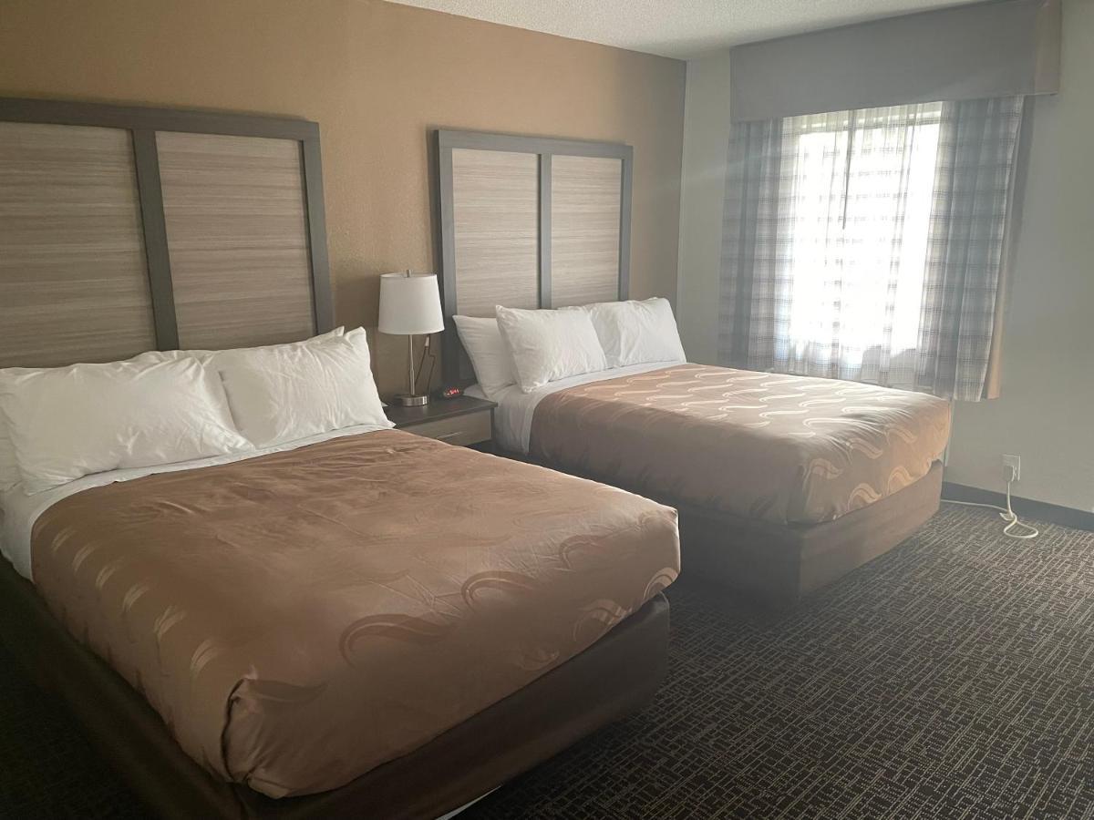 Quality Inn & Suites Spring Lake - Fayetteville Near Fort Bragg Экстерьер фото