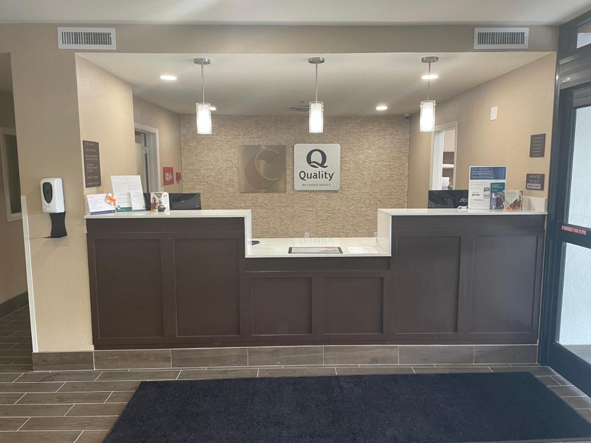 Quality Inn & Suites Spring Lake - Fayetteville Near Fort Bragg Экстерьер фото