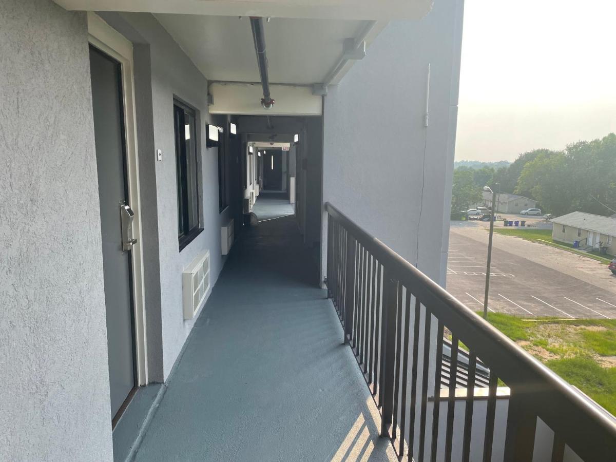 Quality Inn & Suites Spring Lake - Fayetteville Near Fort Bragg Экстерьер фото
