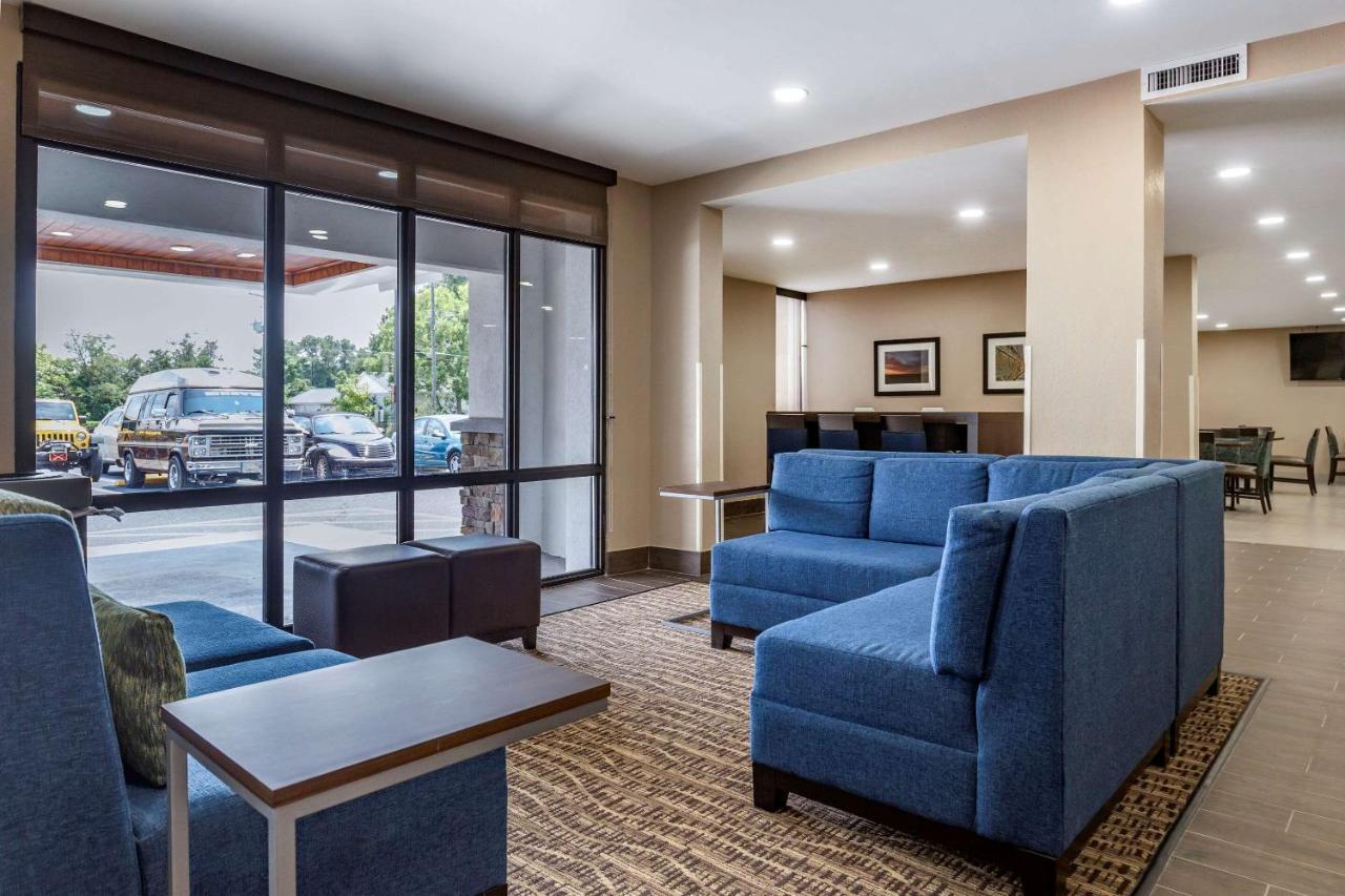 Quality Inn & Suites Spring Lake - Fayetteville Near Fort Bragg Экстерьер фото